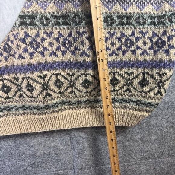 Vintage Cream and Green Patterned Sweater - Picture 10 of 15